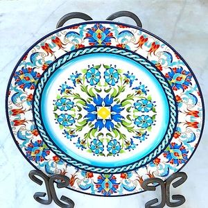 222 FIFTH TUNISIA DINNER PLATE FLORAL RED GREEN BLUE 10 IN NEW PORCELAIN